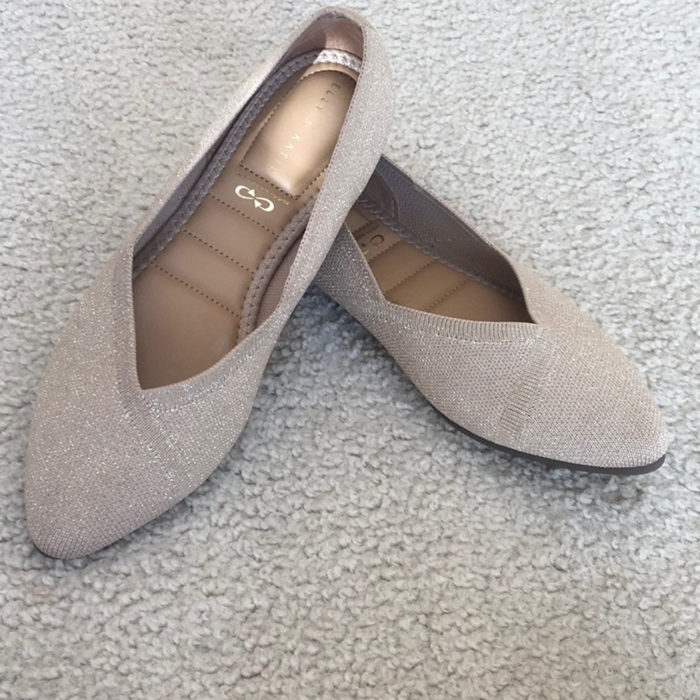 KELLY & KATIE/“JAYDE”TANwGOLD SHIMMER FLAKES FLATS